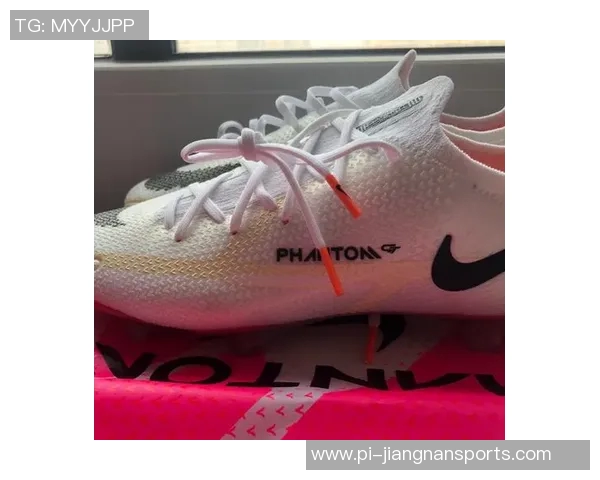 顶级球星纷纷上脚GT足球鞋展现极致速度与精准控制